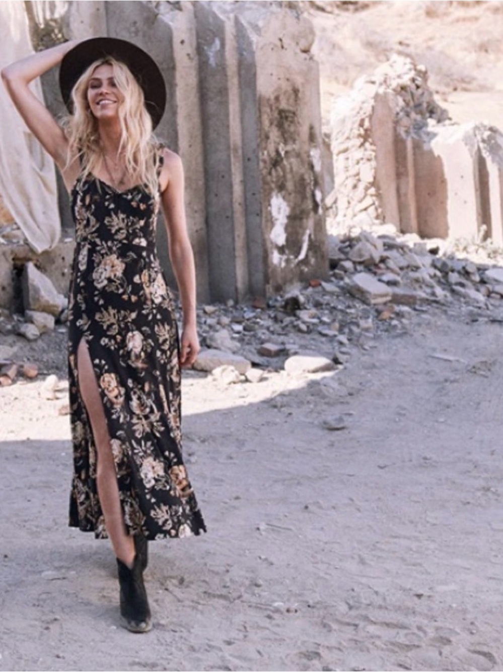 Spell Rosa Sundress - Picture 4 of 12